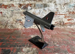 model Lightning jet